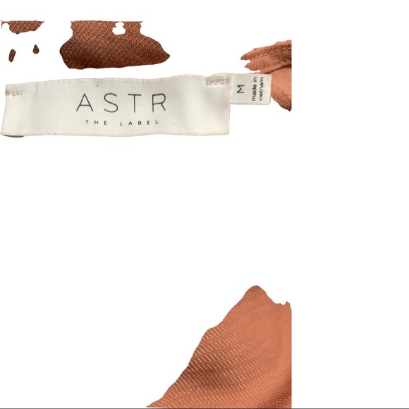 Astr the label short sleeve front twist top blouse size medium elastic waist - Picture 11 of 12